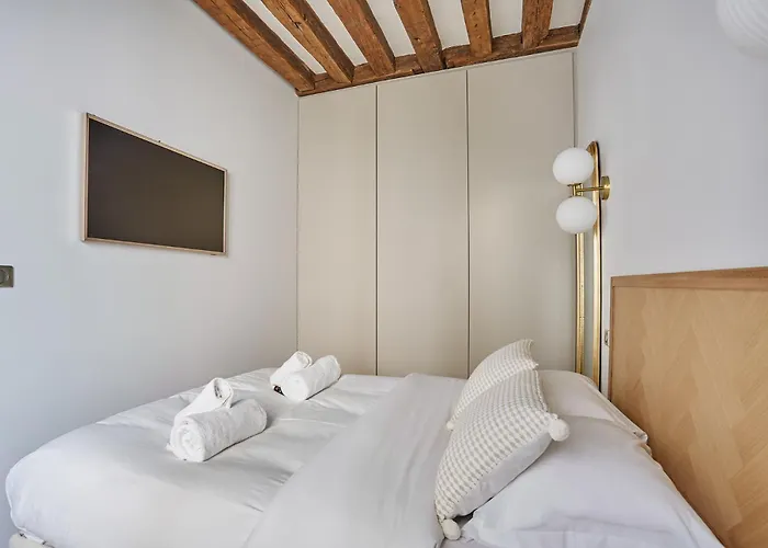 Eiffel Tower Apartment/Invalide By Studioprestige